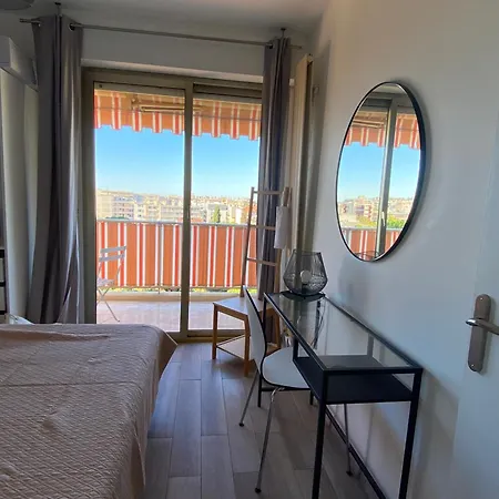 Juan-les-pins, 4 Pieces, 80m2, Luxe Piscine Tennis * Antibes